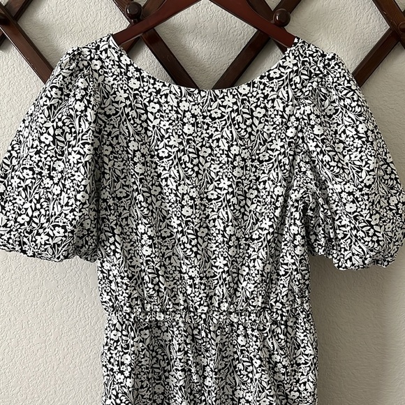 Boden Back Detail Jumpsuit Black Wildflower Sprig 6 Tall - Picture 5 of 6